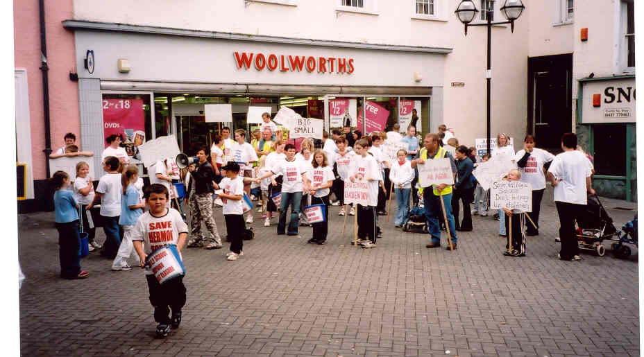 Hermon school campaign marchers outside Woolworths in Haverfordwest